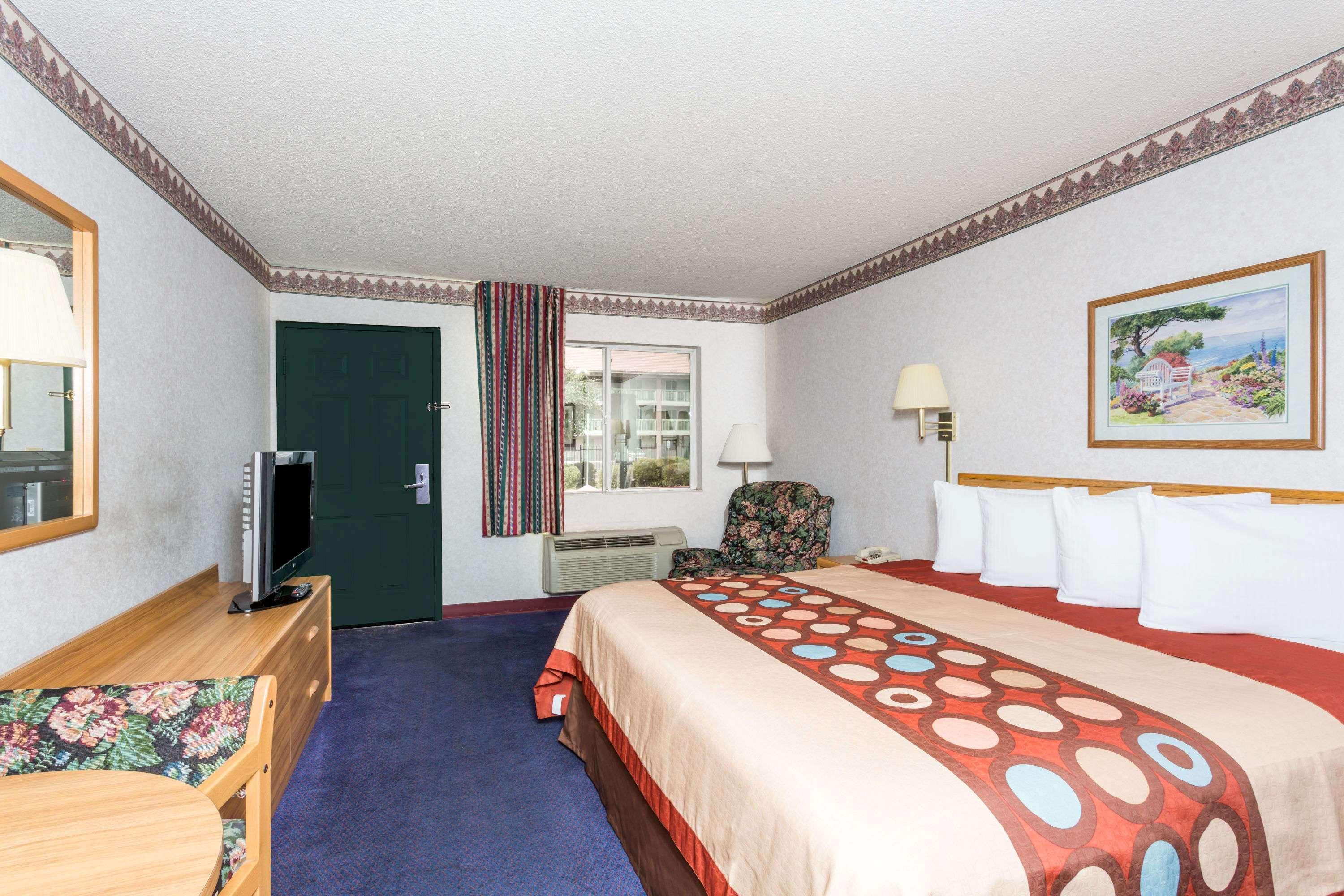 Days Inn By Wyndham Phoenix West Buitenkant foto